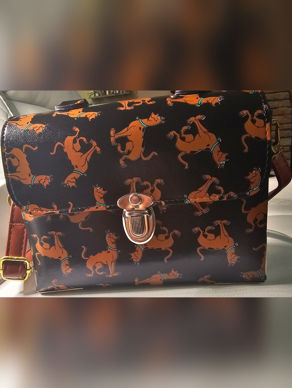 Vintage  Warner Brothers Scooby-Doo Trunk-Style Crossbody Bag - Picture 2 of 12